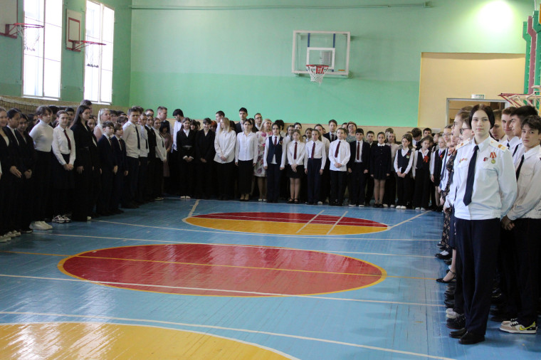 8 марта.